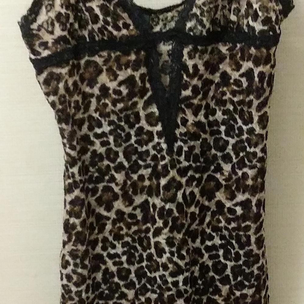 Victoria Secret Leopard Print Lacey sz L